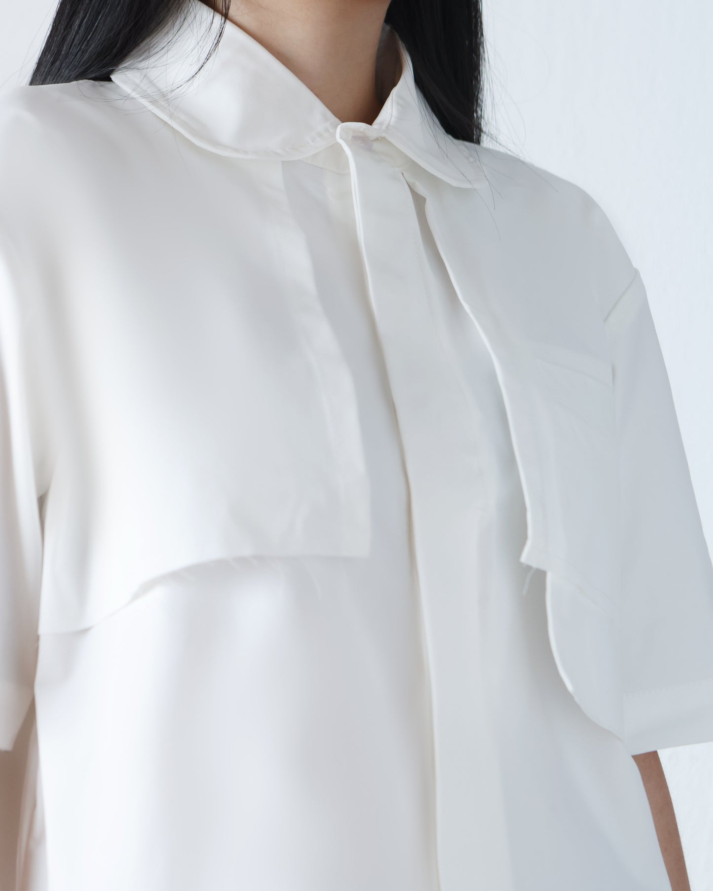 ⁠Asymmetrical Pockets Cropped Shirt